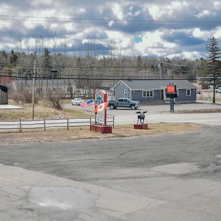 Briarwood Motor Inn Лінкольн Екстер'єр фото